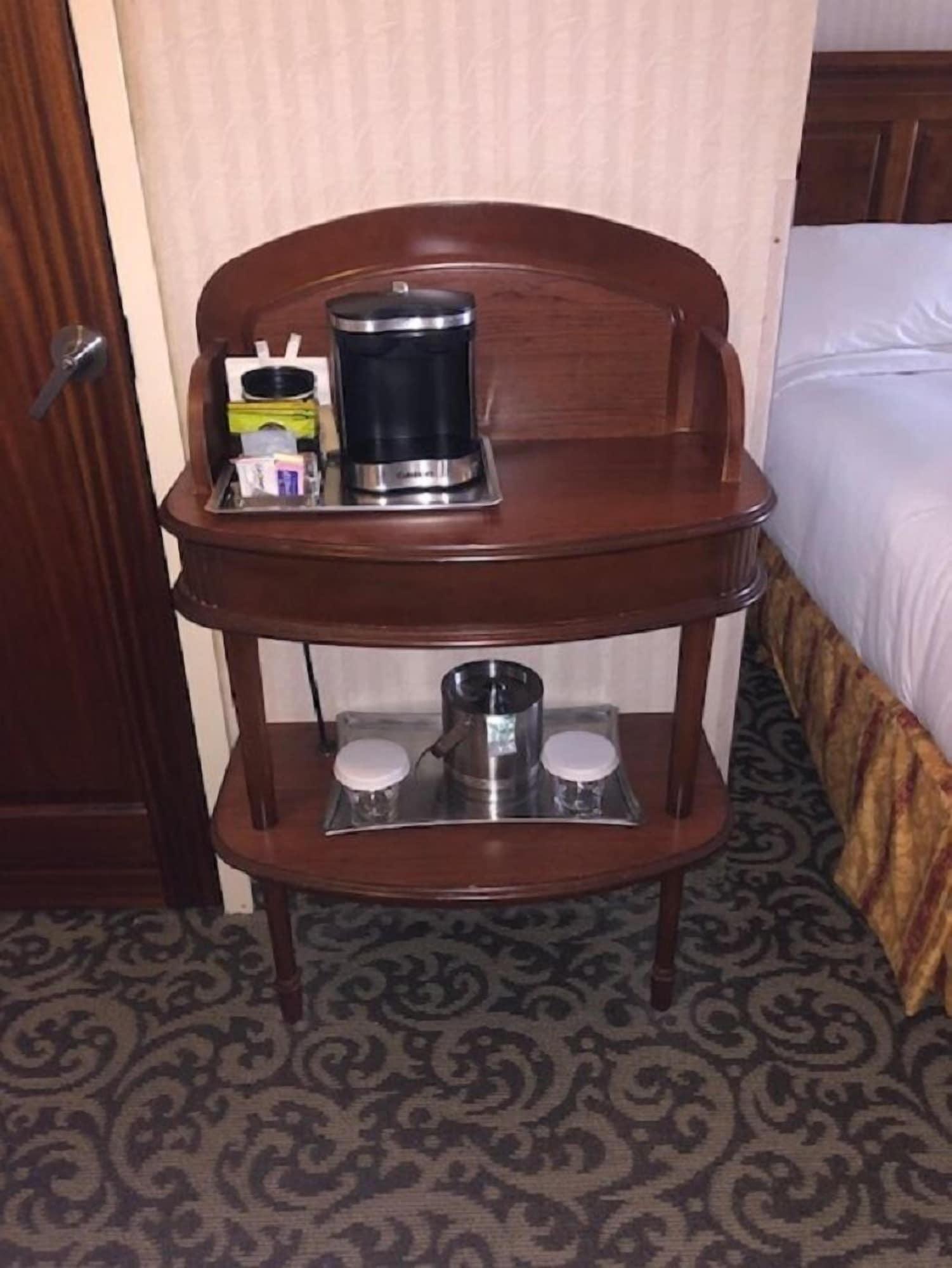 Doubletree By Hilton Lisle Naperville Bagian luar foto