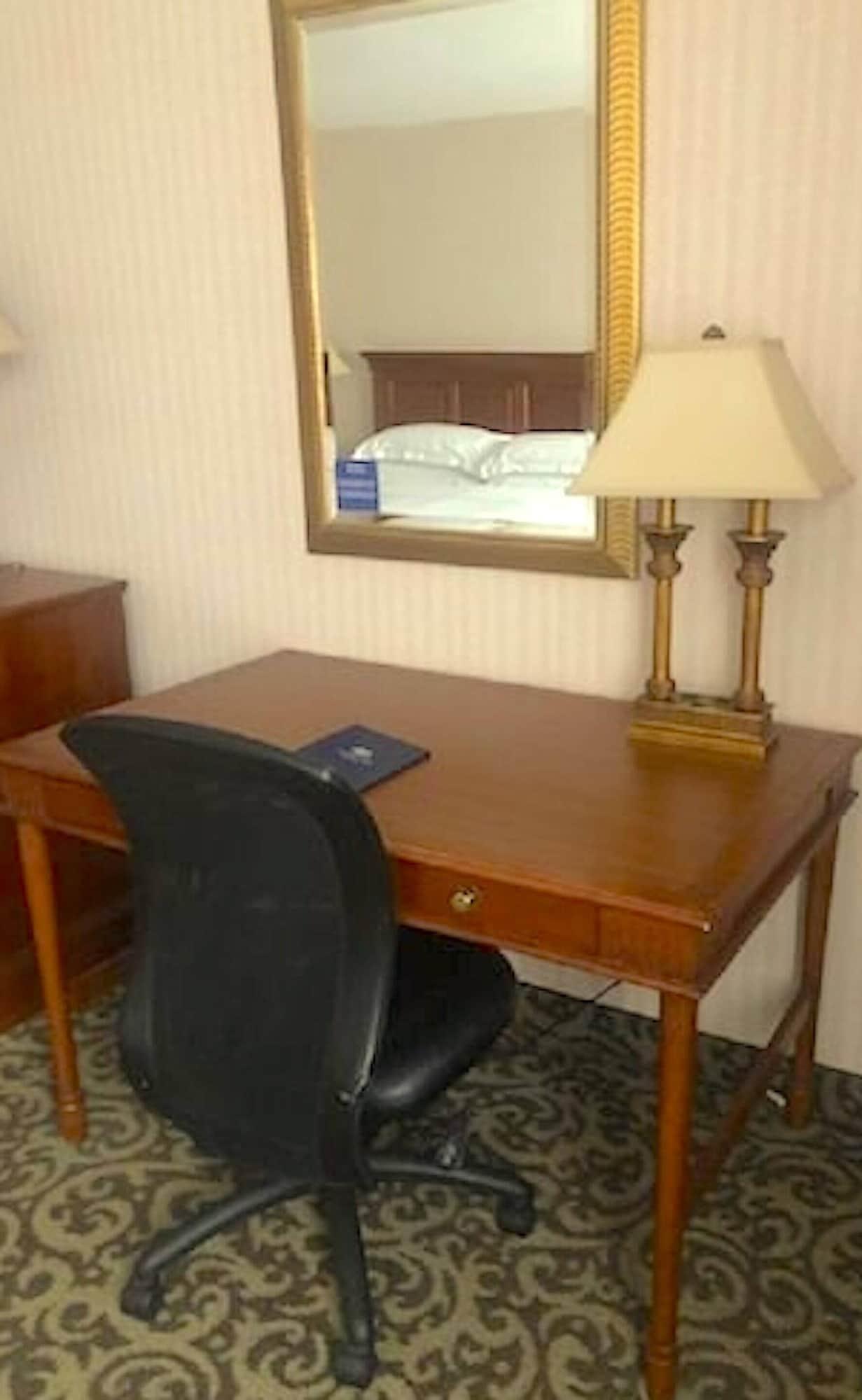 Doubletree By Hilton Lisle Naperville Bagian luar foto