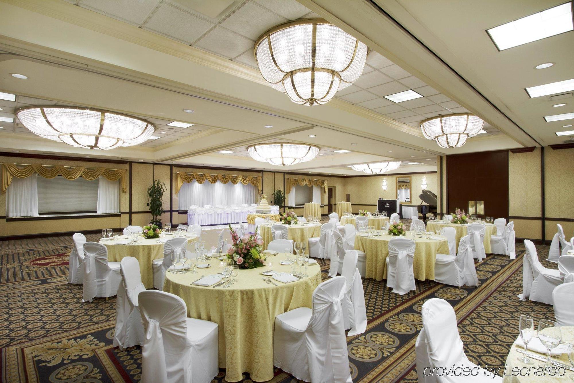 Doubletree By Hilton Lisle Naperville Bagian luar foto