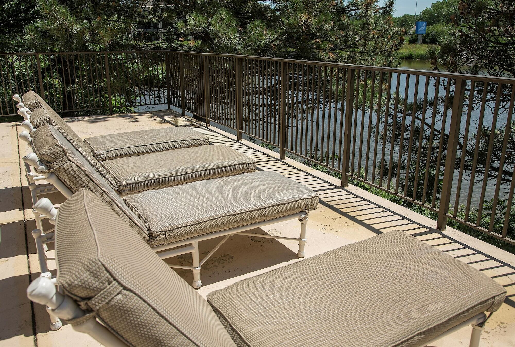 Doubletree By Hilton Lisle Naperville Bagian luar foto